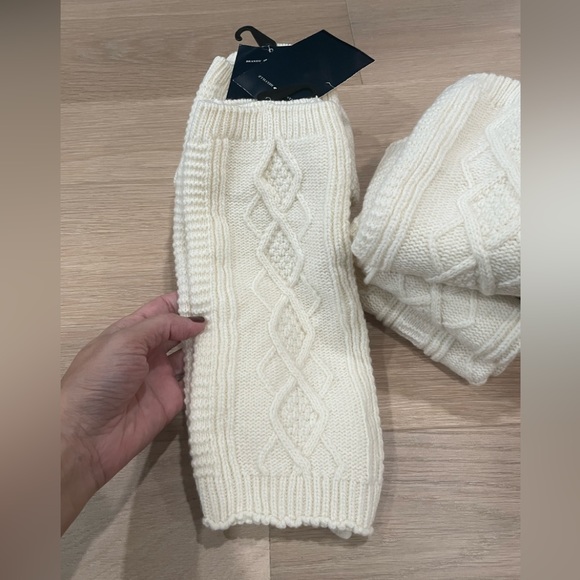 Brandy Melville Leg warmers knee socks soft warm fisherman knit NWT - Picture 4 of 7